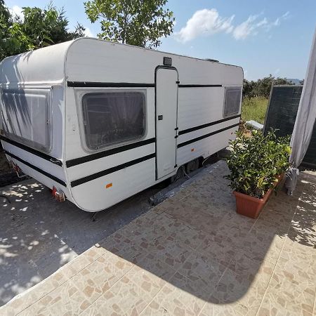 Green Garden Caravan Hotel Agrilia Exterior photo